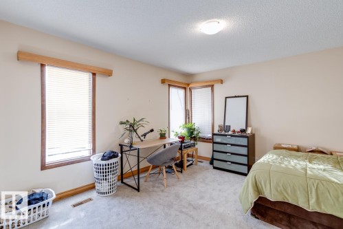 14002 106 Avenue Nw, Edmonton, AB 