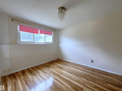 8817 163 Street Nw, Edmonton, AB 