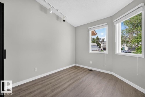 18911 58 Avenue Nw, Edmonton, AB 