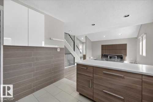 18911 58 Avenue Nw, Edmonton, AB 
