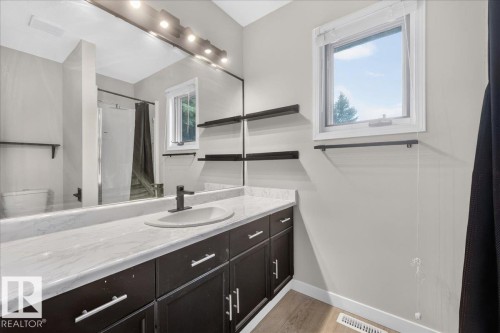 18911 58 Avenue Nw, Edmonton, AB 
