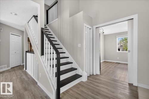 18911 58 Avenue Nw, Edmonton, AB 
