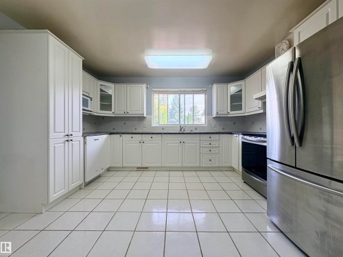 3834 110 Avenue Nw, Edmonton, AB 
