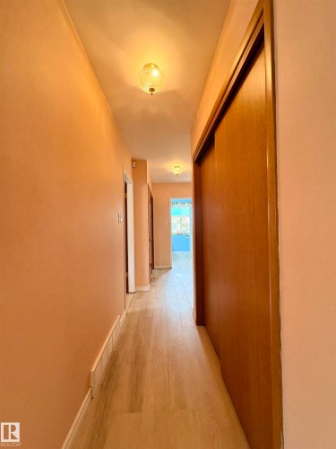 3834 110 Avenue Nw, Edmonton, AB 