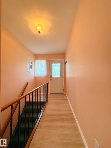 3834 110 Avenue Nw, Edmonton, AB 