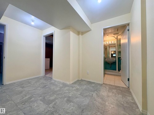 3834 110 Avenue Nw, Edmonton, AB 