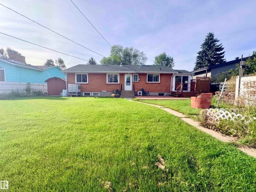 3834 110 Avenue Nw, Edmonton, AB 
