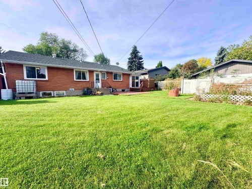3834 110 Avenue Nw, Edmonton, AB 