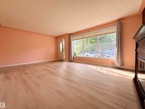 3834 110 Avenue Nw, Edmonton, AB 