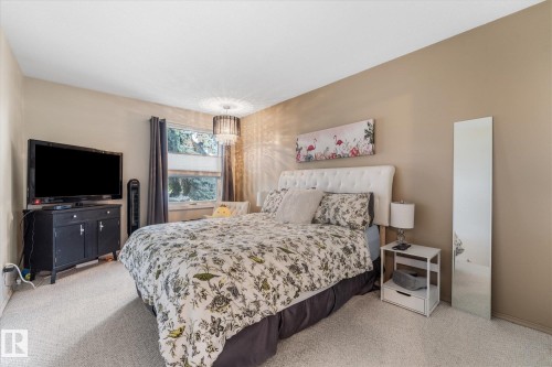 16807 98 Avenue Nw, Edmonton, AB 