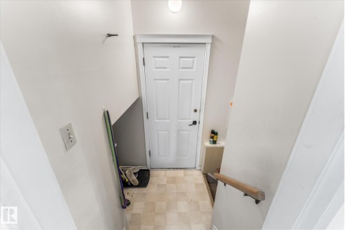 16807 98 Avenue Nw, Edmonton, AB 
