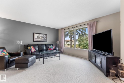 16807 98 Avenue Nw, Edmonton, AB 