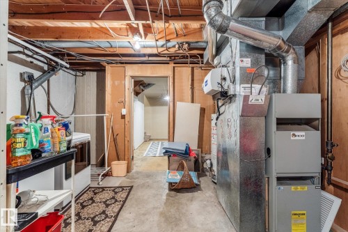 16807 98 Avenue Nw, Edmonton, AB 