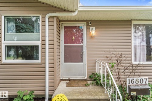 16807 98 Avenue Nw, Edmonton, AB 