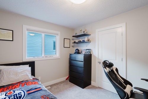 15820 15 Avenue Sw, Edmonton, AB 