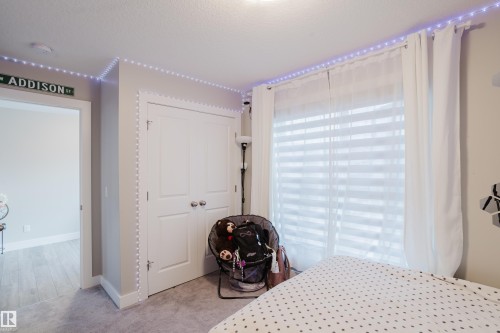 15820 15 Avenue Sw, Edmonton, AB 
