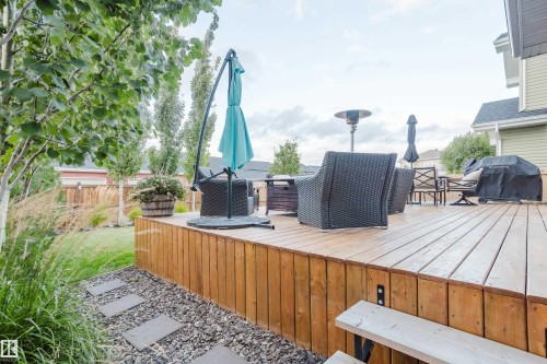 15820 15 Avenue Sw, Edmonton, AB 