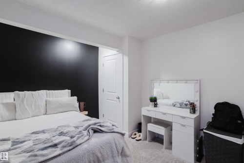 15820 15 Avenue Sw, Edmonton, AB 