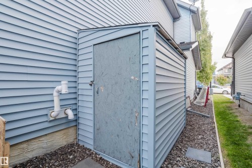 15820 15 Avenue Sw, Edmonton, AB 