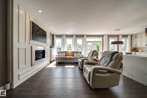 17707 9A Avenue Sw, Edmonton, AB 