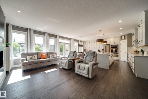 17707 9A Avenue Sw, Edmonton, AB 