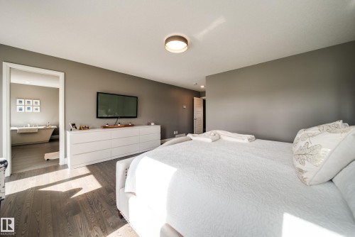 17707 9A Avenue Sw, Edmonton, AB 