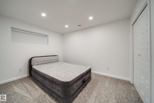 17707 9A Avenue Sw, Edmonton, AB 