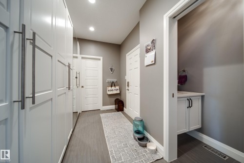 17707 9A Avenue Sw, Edmonton, AB 