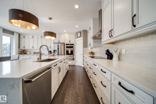 17707 9A Avenue Sw, Edmonton, AB 