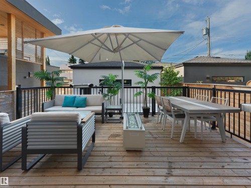 8707 Strathearn Crescent Nw, Edmonton, AB 