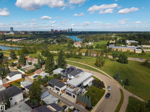 8707 Strathearn Crescent Nw, Edmonton, AB 