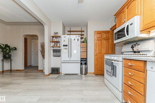 10807 136 Street Nw, Edmonton, AB 