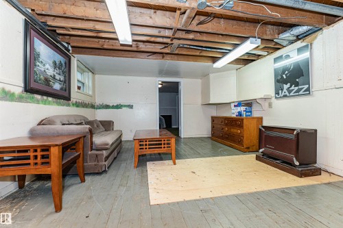 10807 136 Street Nw, Edmonton, AB 