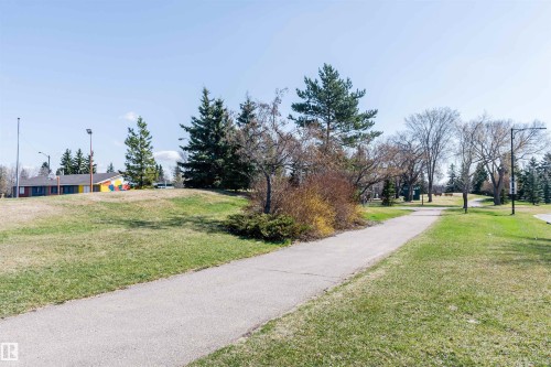 10807 136 Street Nw, Edmonton, AB 