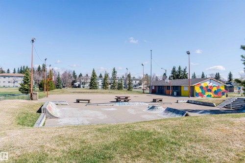 10807 136 Street Nw, Edmonton, AB 