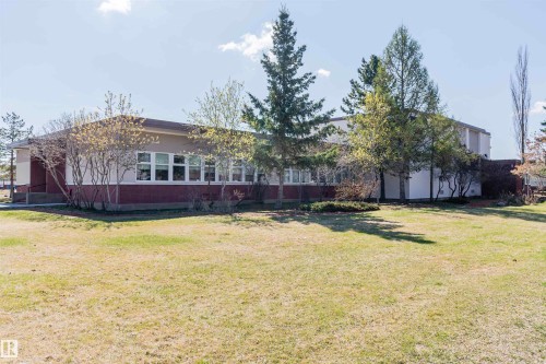 10807 136 Street Nw, Edmonton, AB 