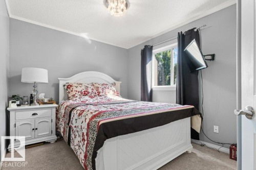 271 Westwood Point(E), Fort Saskatchewan, AB - Indoor Photo Showing Bedroom