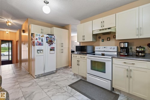 5712 123 Avenue Nw, Edmonton, AB 