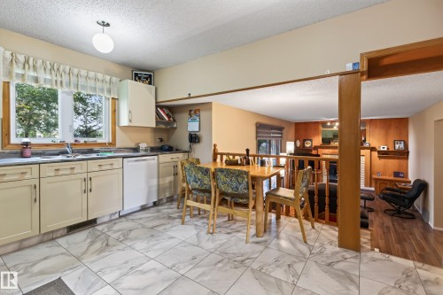5712 123 Avenue Nw, Edmonton, AB 