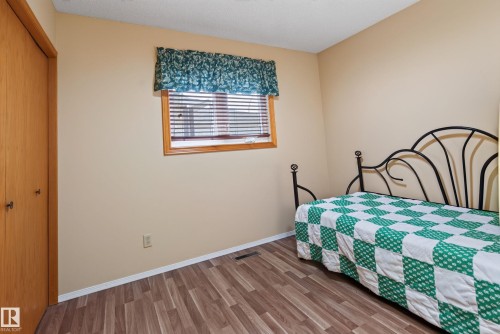 5712 123 Avenue Nw, Edmonton, AB 