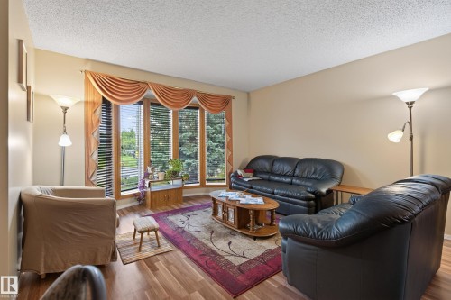 5712 123 Avenue Nw, Edmonton, AB 