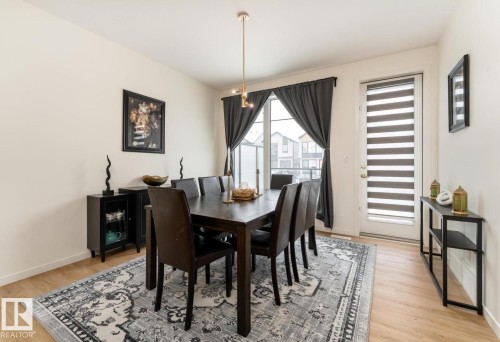 427 39 Street Sw, Edmonton, AB - Indoor Photo Showing Dining Room