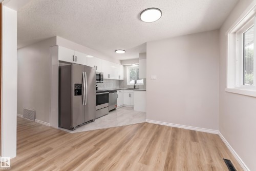 12224 55 Street Nw, Edmonton, AB 