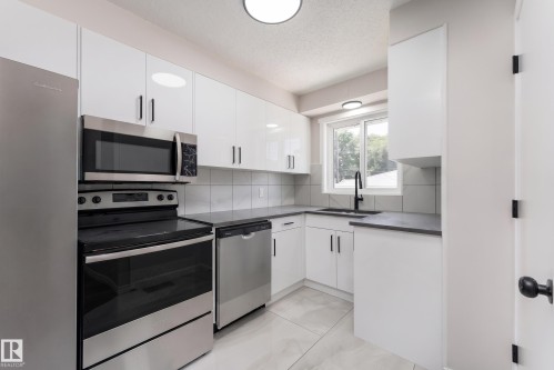 12224 55 Street Nw, Edmonton, AB 