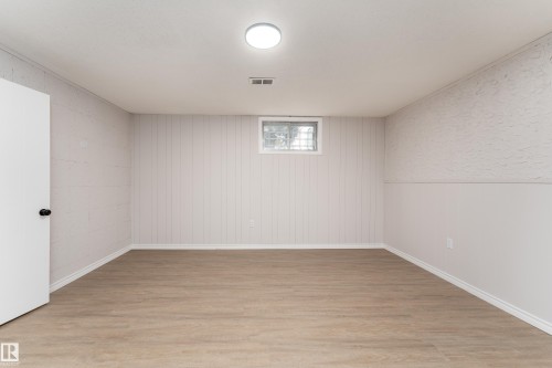 12224 55 Street Nw, Edmonton, AB 