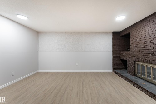 12224 55 Street Nw, Edmonton, AB 