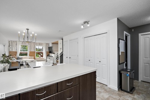306 Simmonds Way, Leduc, AB - Indoor Photo Showing Kitchen