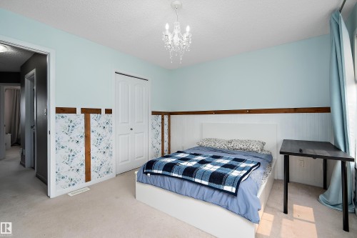 306 Simmonds Way, Leduc, AB - Indoor Photo Showing Bedroom