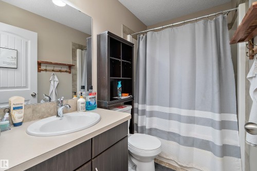 306 Simmonds Way, Leduc, AB - Indoor Photo Showing Bathroom