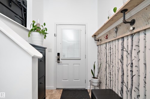 306 Simmonds Way, Leduc, AB - Indoor Photo Showing Other Room